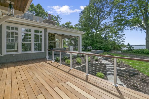 Deck Service in Peyton