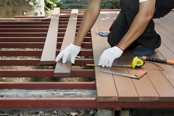 Cost of Custom Deck Installation in Peyton